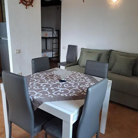 Vista Mare Monte Nai بيت للعطل